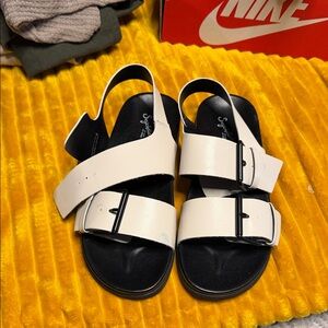 Seychelles White Double-Strap Buckle Slingback Sandals